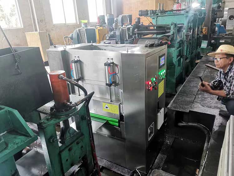 拉娇平整涂油机